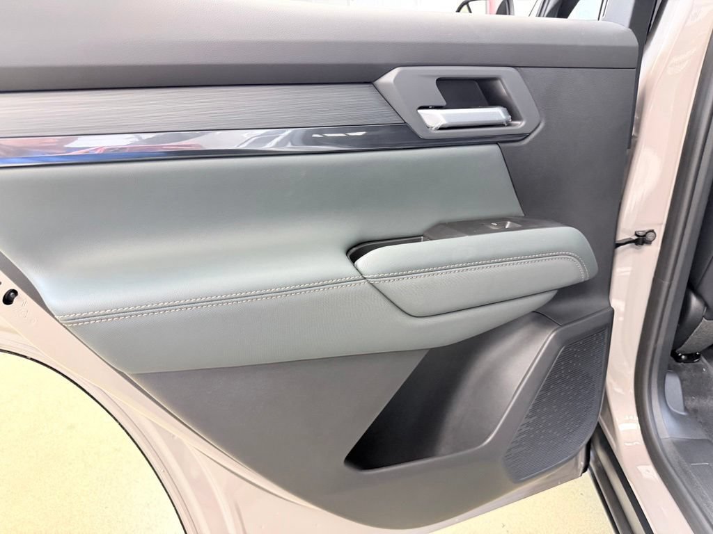 2026 GMC Terrain AT4 - Photo 18