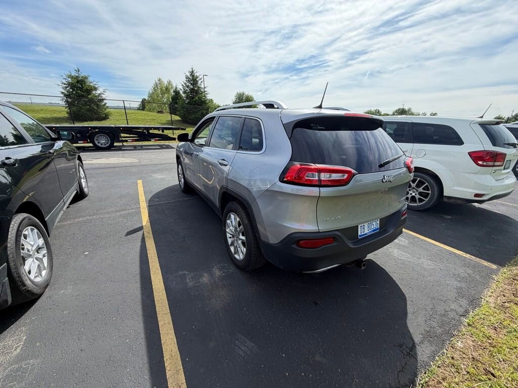 Used 2017 Jeep Cherokee Limited SUV