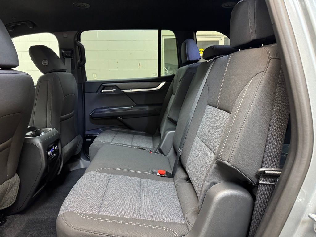 2026 GMC Acadia Elevation - Photo 16