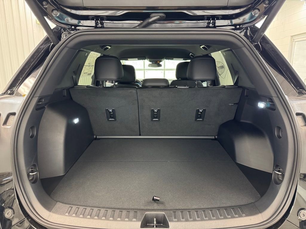 2026 GMC Terrain AT4 - Photo 24
