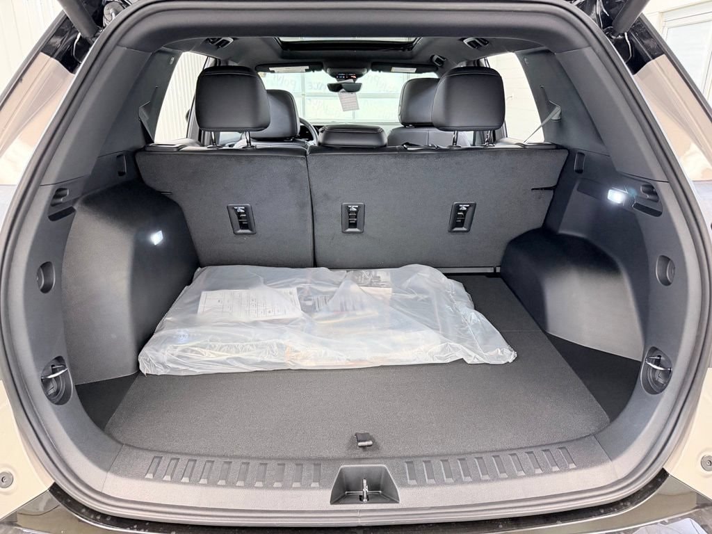 2026 GMC Terrain AT4 - Photo 30
