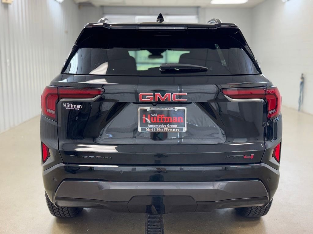 2026 GMC Terrain AT4 - Photo 6