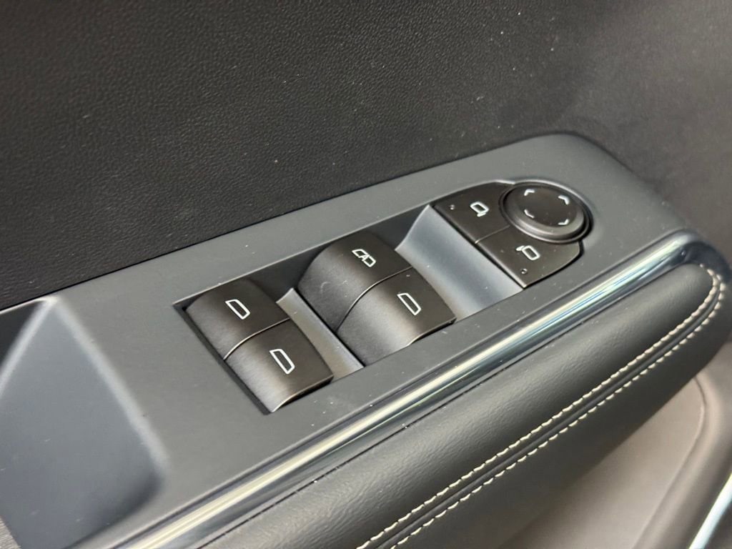 2026 GMC Acadia Elevation - Photo 9