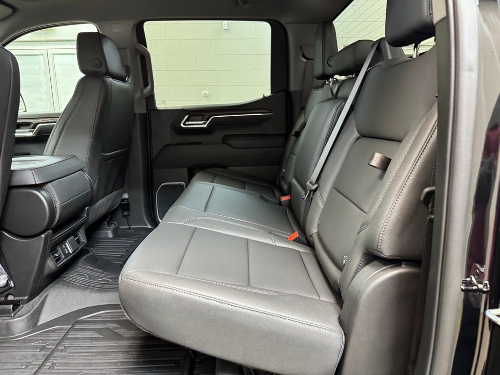 2026 GMC Sierra 1500 SLT - Photo 17