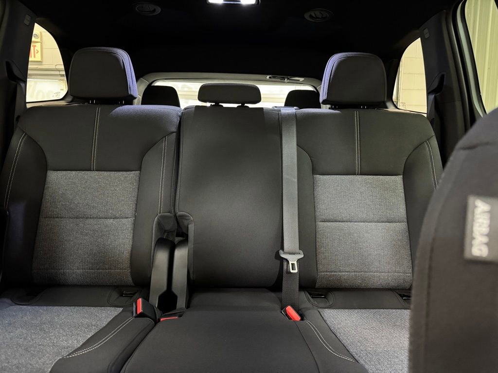 2026 GMC Acadia Elevation - Photo 15