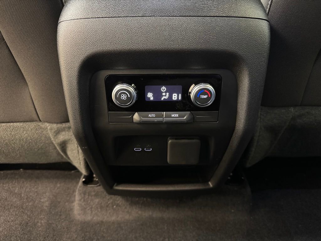 2026 GMC Acadia Elevation - Photo 18