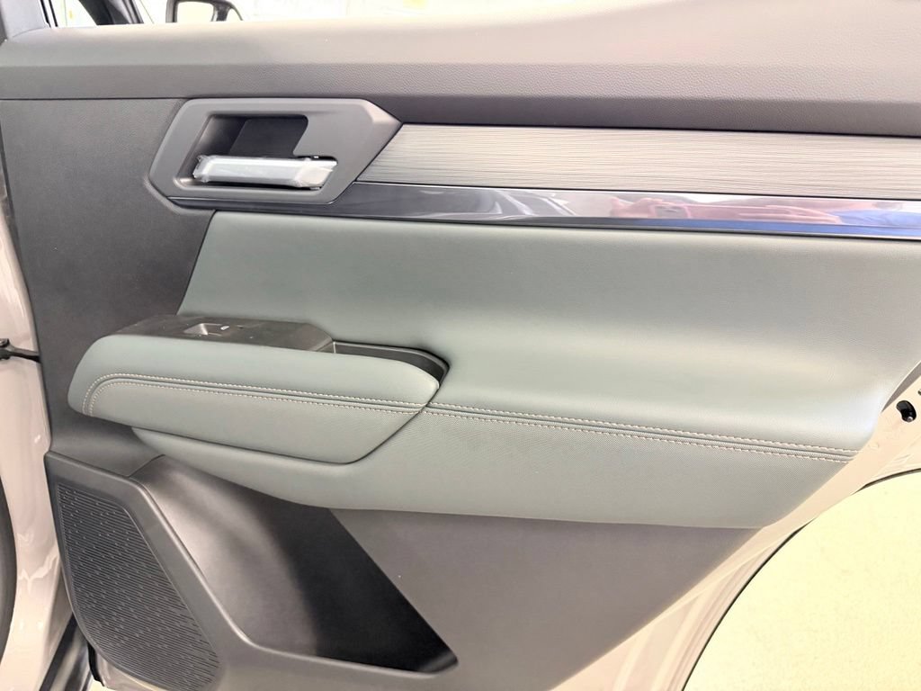 2026 GMC Terrain AT4 - Photo 33