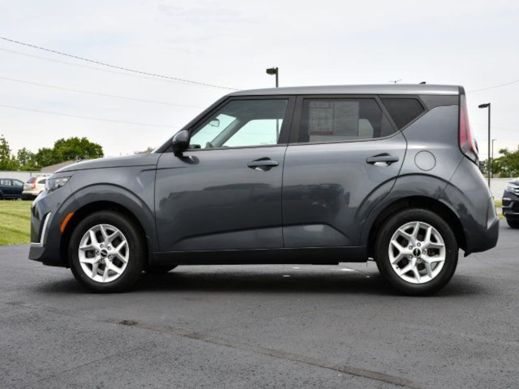Used 2023 Kia Soul LX Hatchback