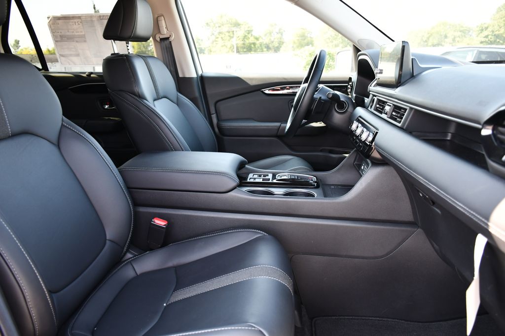 2025 Honda Pilot Touring - Photo 32