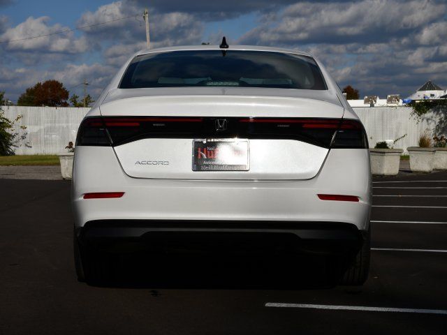 2025 Honda Accord SE - Photo 6