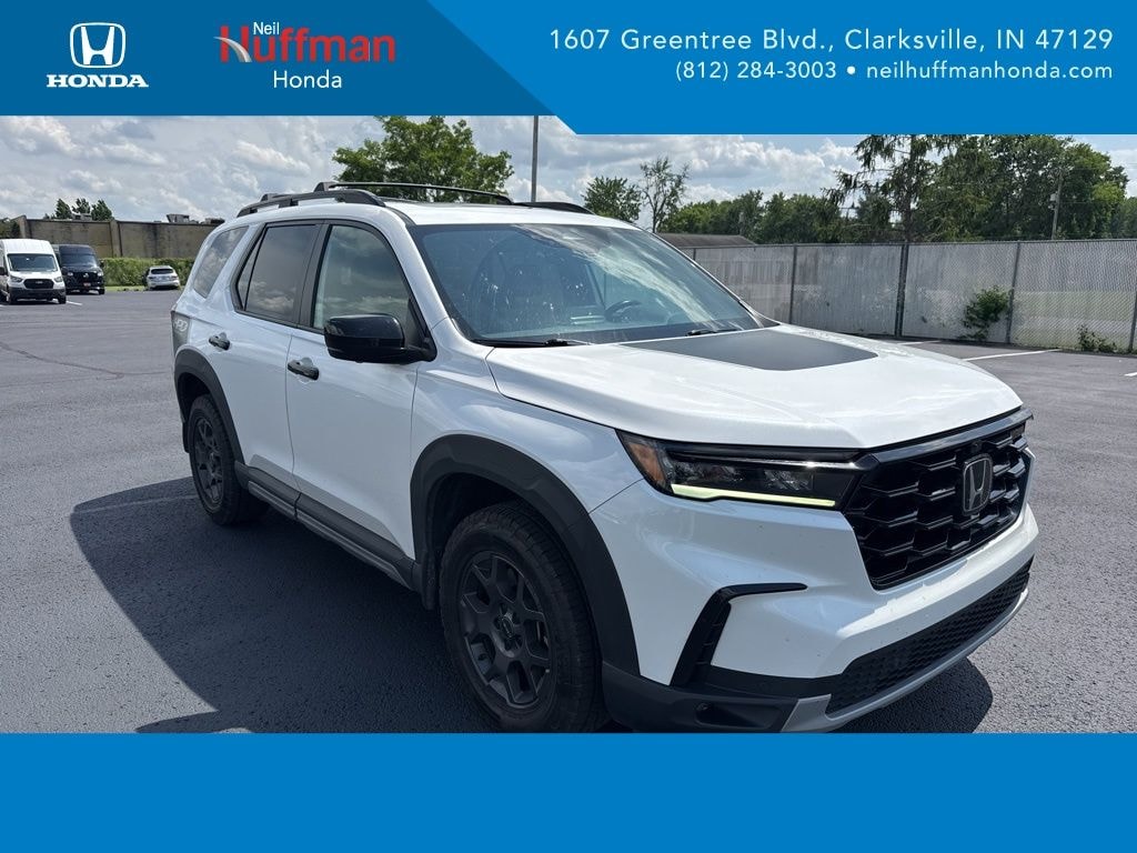 Used 2023 Honda Pilot TrailSport SUV