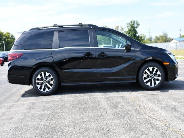 2026 Honda Odyssey EX-L - Photo 8