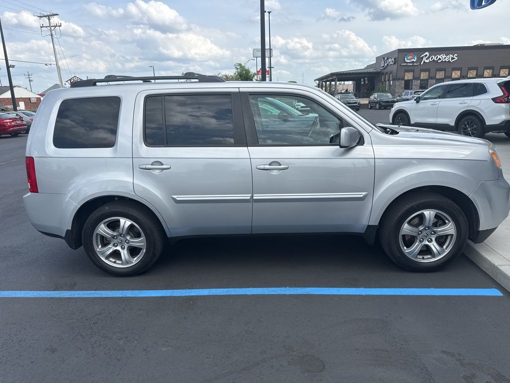 Used 2012 Honda Pilot EX-L with VIN 5FNYF3H66CB019489 for sale in Clarksville, IN