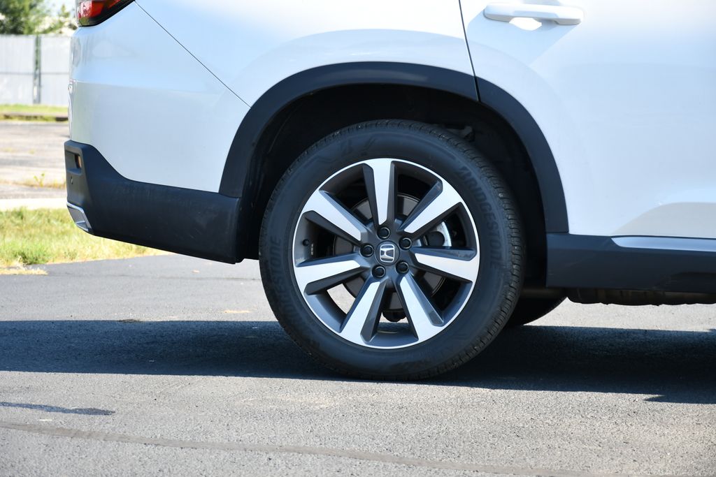 2025 Honda Pilot Touring - Photo 10