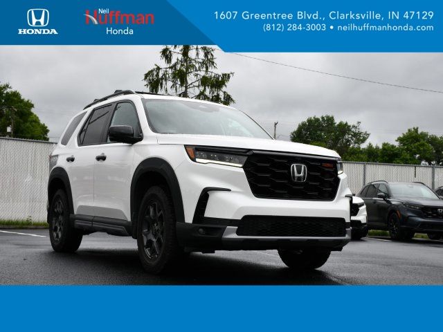 2023 Honda Pilot TrailSport AWD's photo