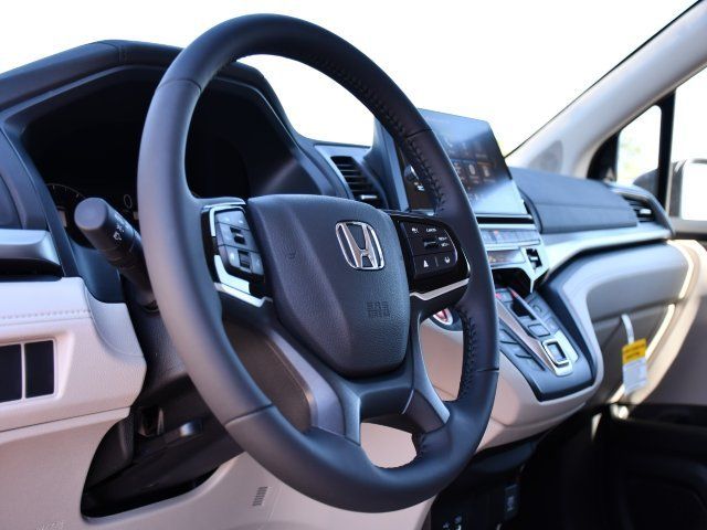 2026 Honda Odyssey EX-L - Photo 11