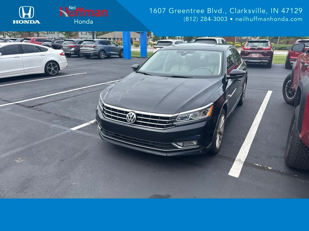 2017 Volkswagen Passat 1.8T SEL Premium Auto's photo