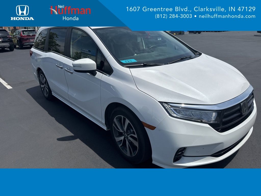 2024 Honda Odyssey Touring's photo