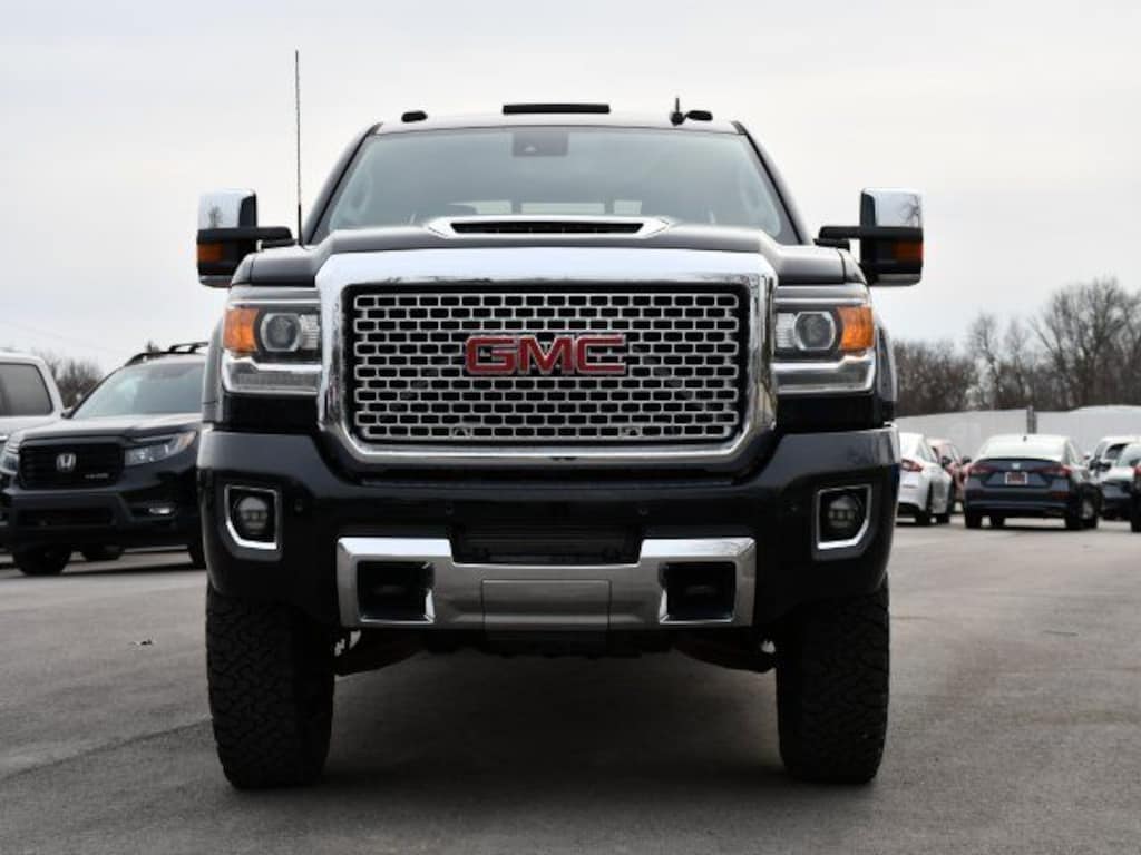 Used 2017 GMC Sierra 2500HD Denali Truck