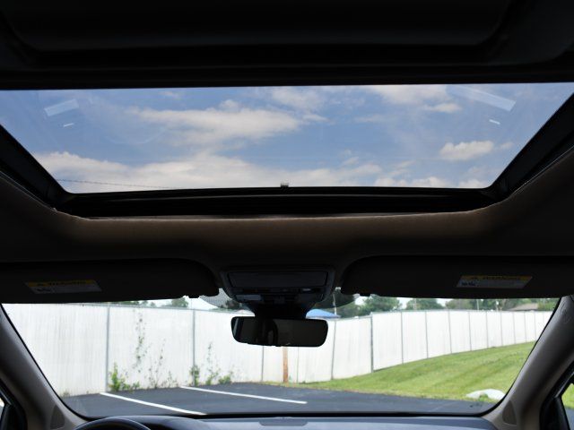 2024 Honda Odyssey Touring - Photo 30