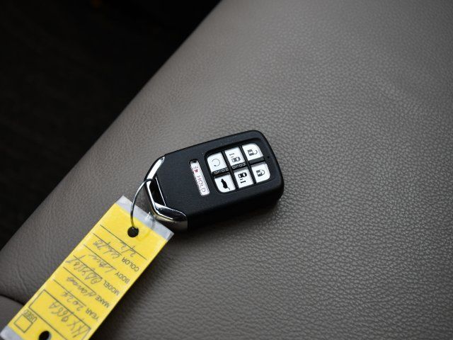 2024 Honda Odyssey Touring - Photo 19