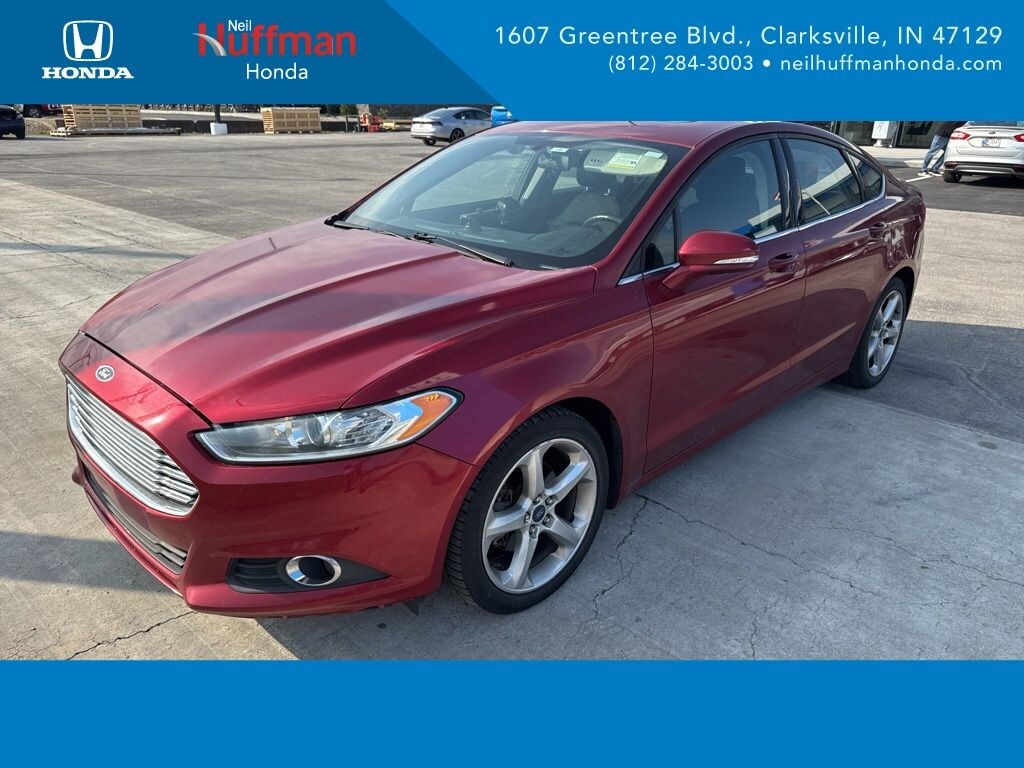 Used 2015 Ford Fusion SE Sedan