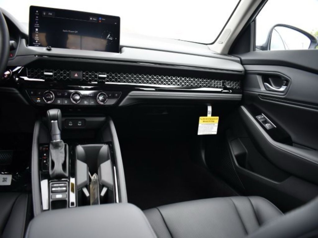 2025 Honda Accord Hybrid Touring - Photo 27