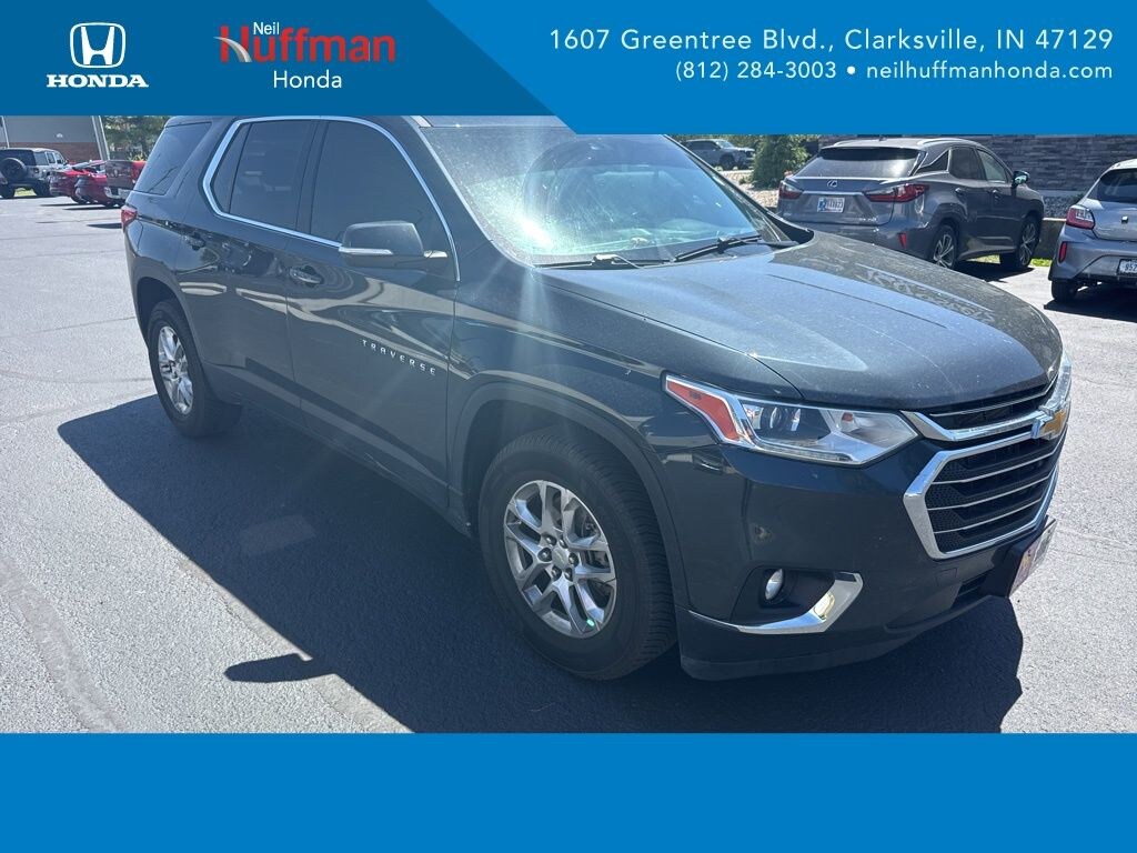 Used 2021 Chevrolet Traverse LT SUV