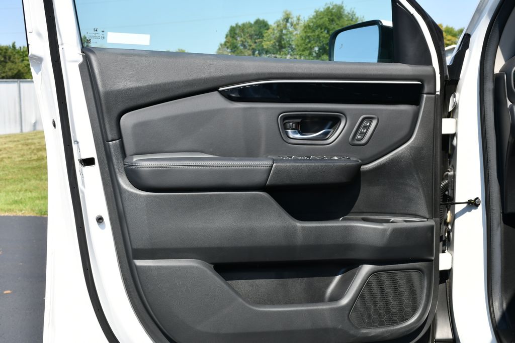 2025 Honda Pilot Touring - Photo 13