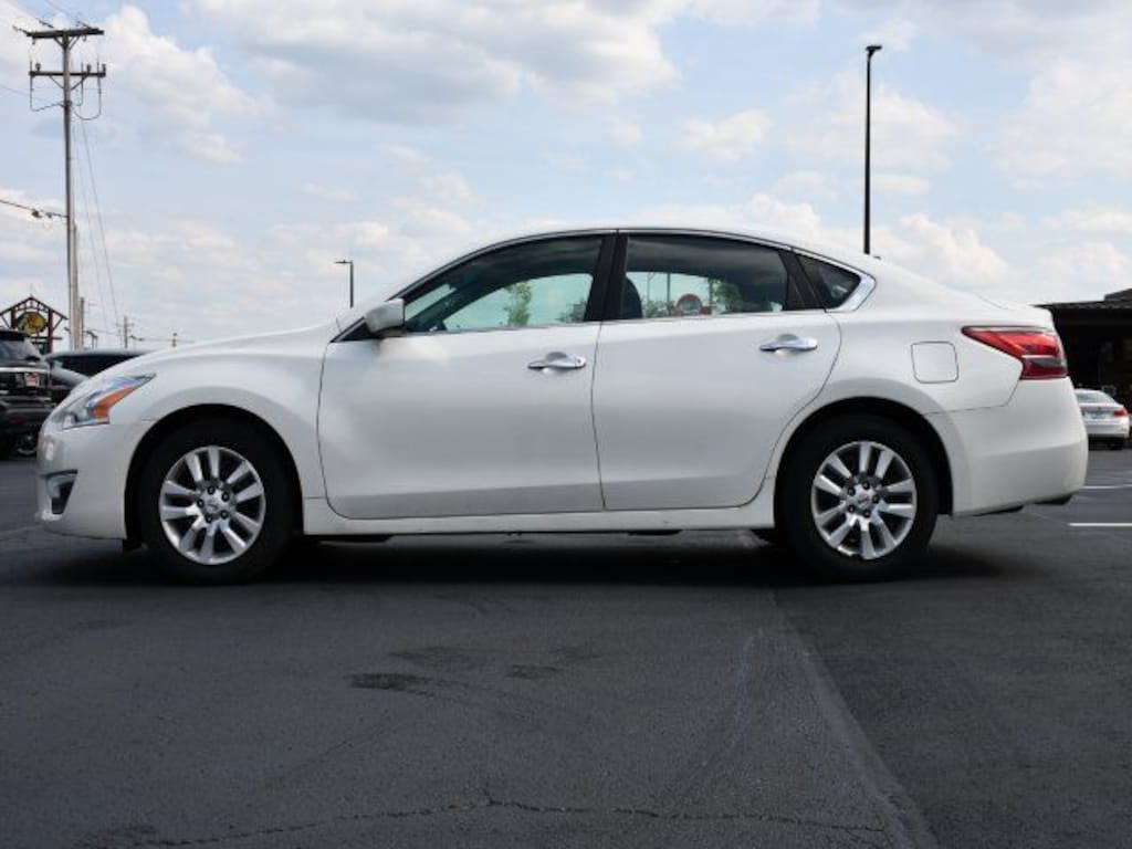 Used 2013 Nissan Altima 2.5 S Sedan
