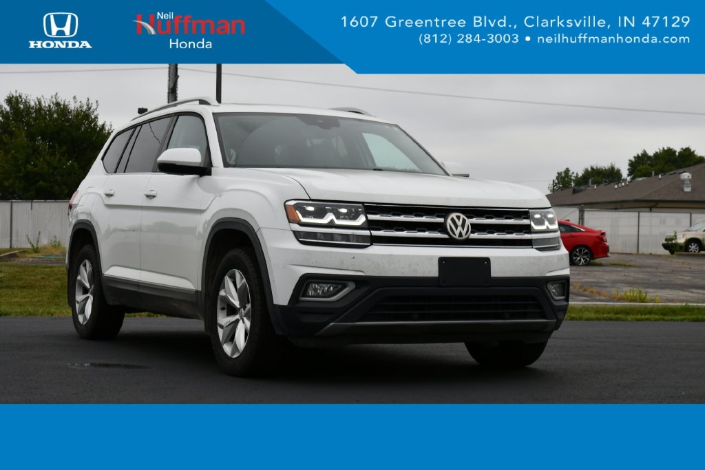 Used 2018 Volkswagen Atlas SEL with VIN 1V2MR2CAXJC556015 for sale in Clarksville, IN
