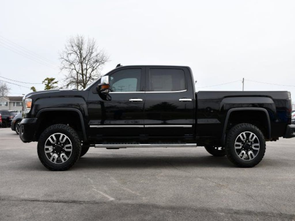 Used 2017 GMC Sierra 2500HD Denali Truck