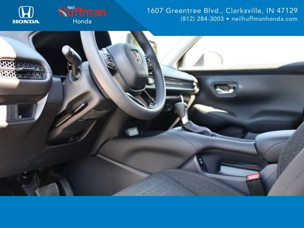 2026 Honda HR-V LX - Photo 13