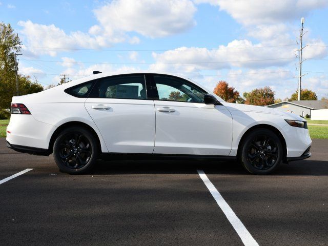 2025 Honda Accord SE - Photo 8