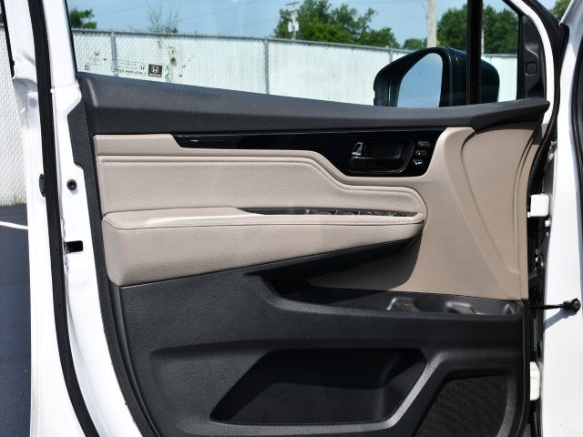 2024 Honda Odyssey Touring - Photo 14