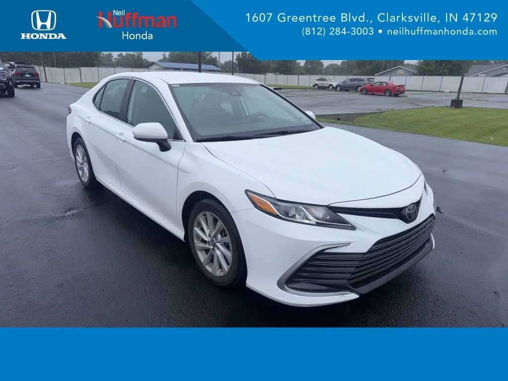 2021 Toyota Camry 2.5 Auto LE AWD's photo