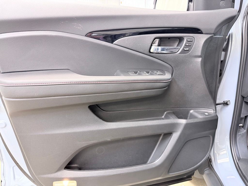 2026 Honda Ridgeline Black Edition - Photo 10