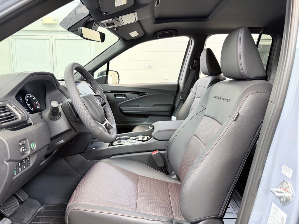 2026 Honda Ridgeline Black Edition - Photo 16