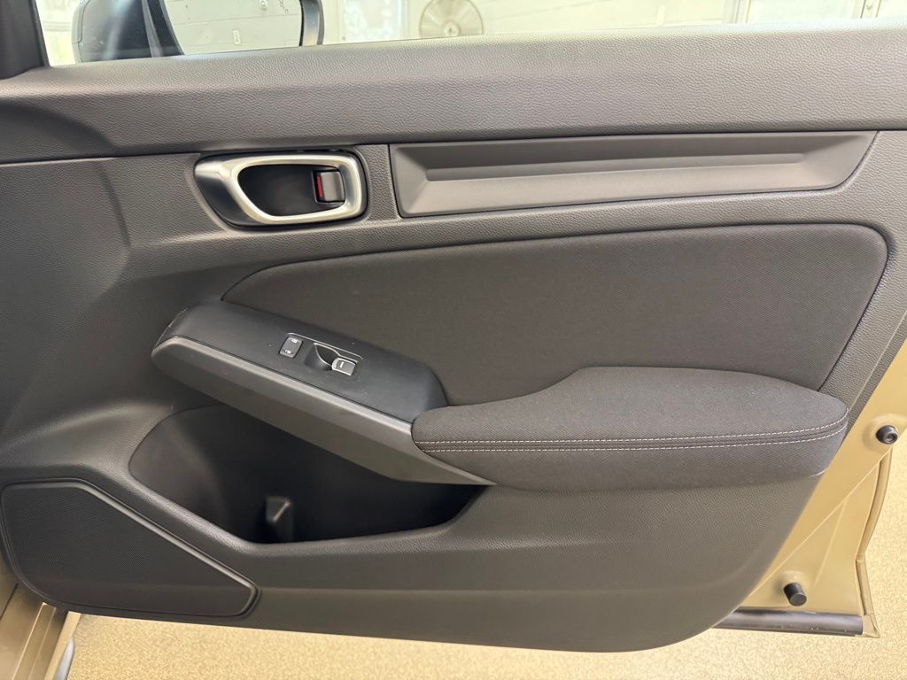 2025 Honda Civic Hatchback Sport - Photo 23