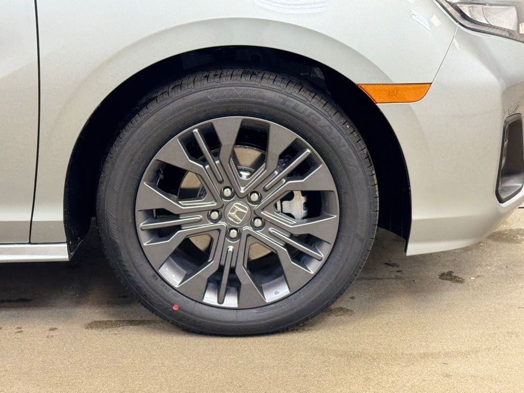New 2026 Honda Odyssey Touring Minivan/Van