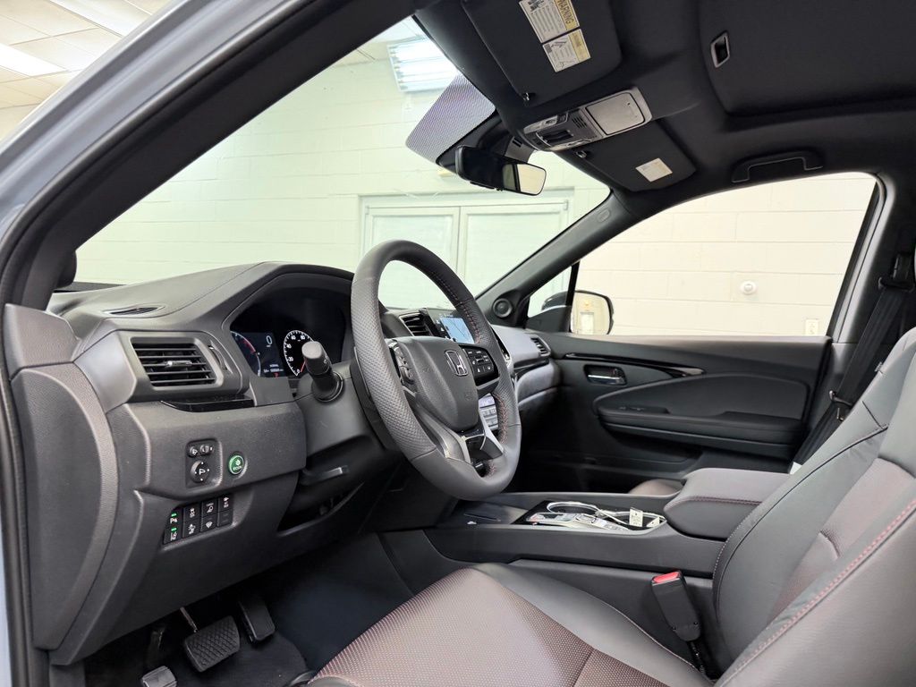 2026 Honda Ridgeline Black Edition - Photo 17