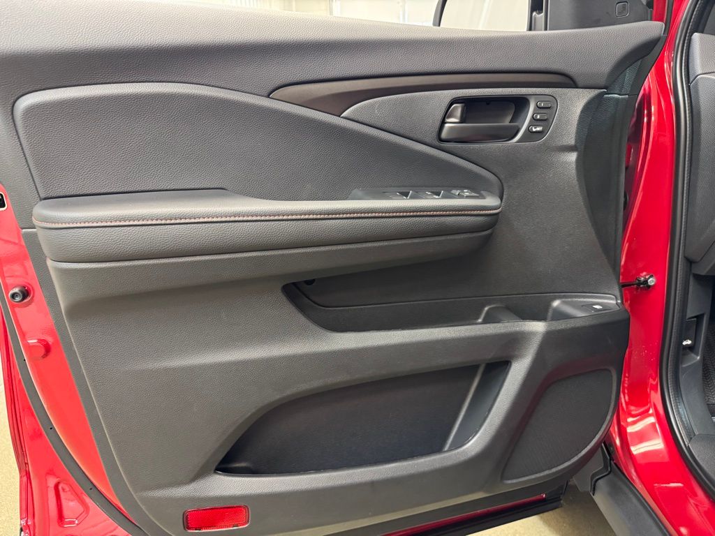 2025 Honda Ridgeline TrailSport - Photo 8