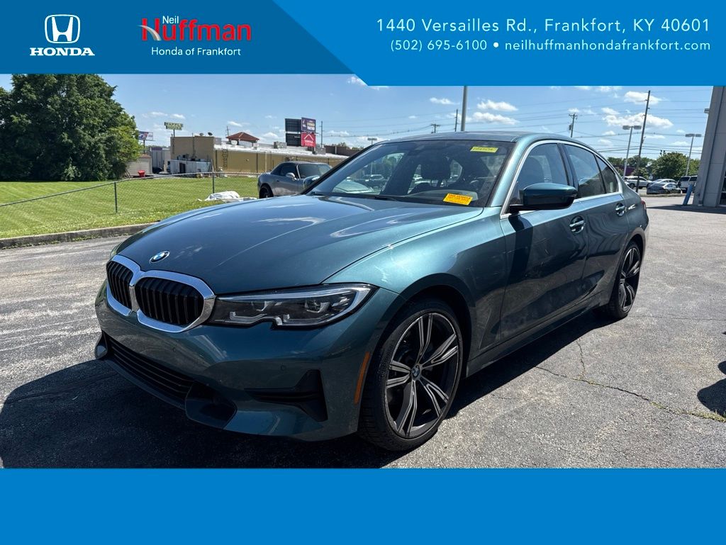 2021 BMW 3 Series 330i xDrive Sedan's photo