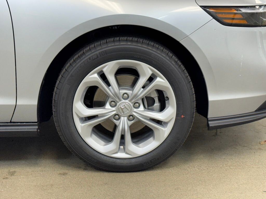 New 2025 Honda Accord LX Sedan