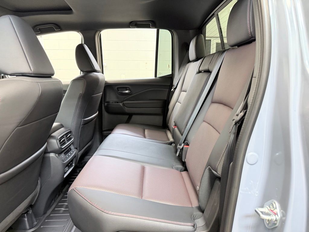 2026 Honda Ridgeline Black Edition - Photo 23