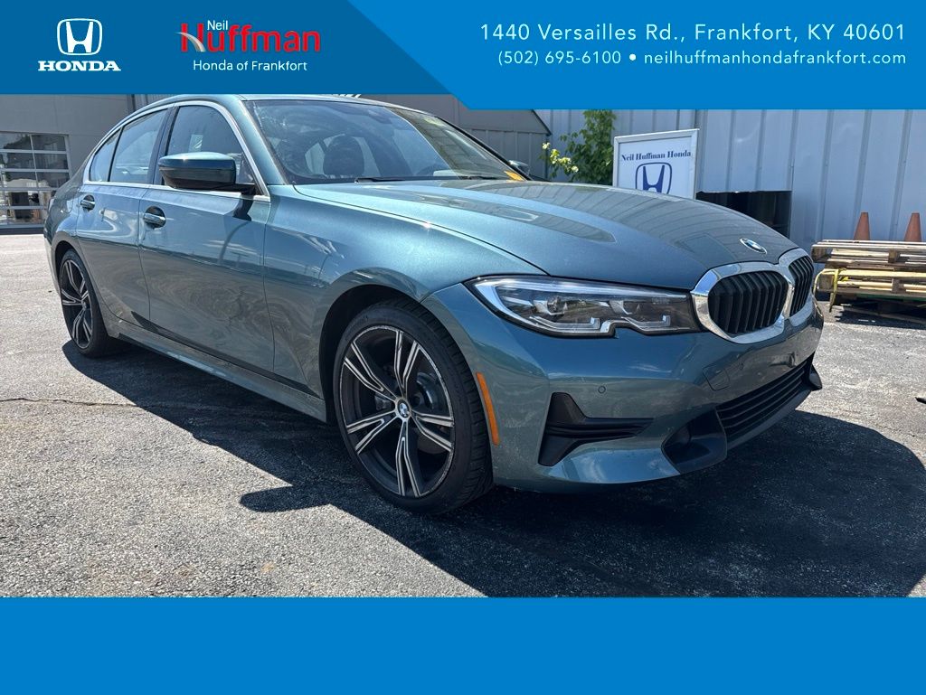 2021 BMW 3 Series 330i xDrive Sedan's photo