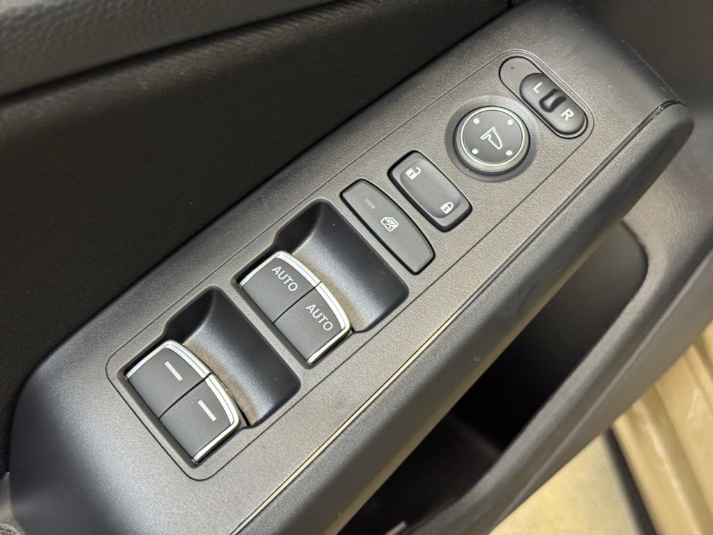 2025 Honda Civic Hatchback Sport - Photo 9