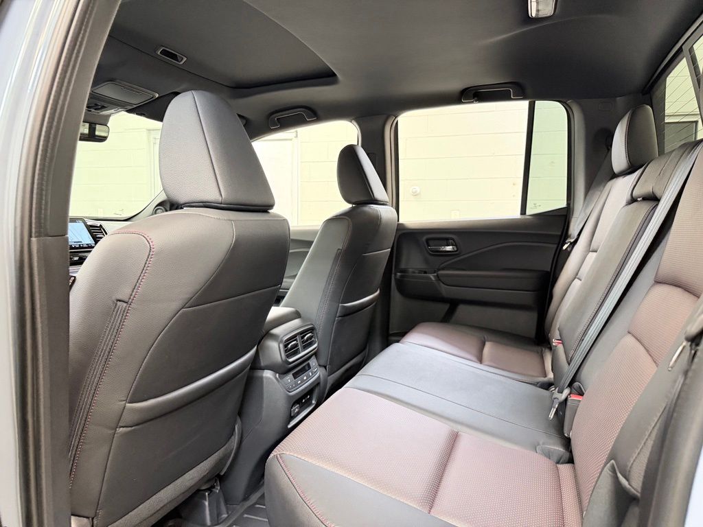 2026 Honda Ridgeline Black Edition - Photo 24
