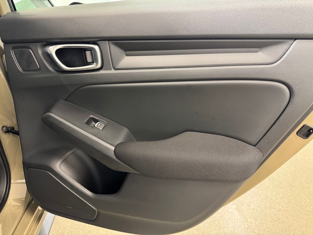 2025 Honda Civic Hatchback Sport - Photo 21