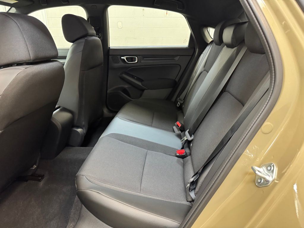 2025 Honda Civic Hatchback Sport - Photo 15